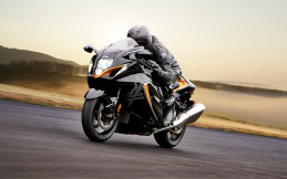 Suzuki Hayabusa 2021 Generasi Ketiga, Pilih Jinak atau Liar?