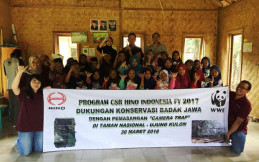 Hino Gandeng WWF Indonesia Dukung Konservasi Badak Jawa