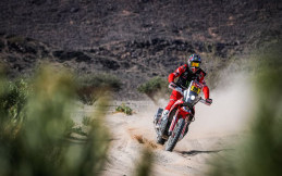 Dakar 2021 - Stage 6: Dipotong 100 km, Joan Barreda Unggul