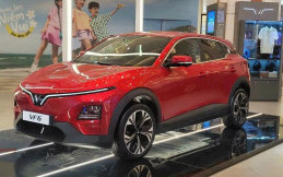 VinFast VF 6 Versi Setir Kanan Meluncur Perdana di Indonesia, Dibanderol Mulai Rp396 Jutaan