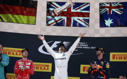 Duel Sengit Kontra Vettel, Hamilton Juara F1 GP Spanyol
