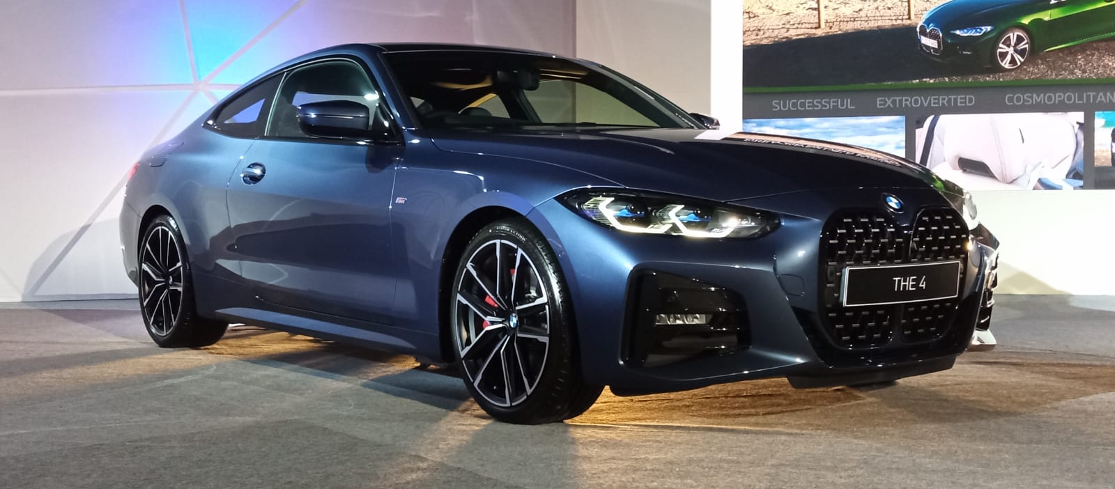 Fitur Wireless Charging Dihilangkan, BMW Lakukan Penyesuaian Produk