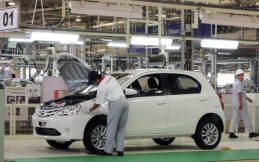 Tak Ada PHK di Industri Otomotif Saat Pandemik Covid-19