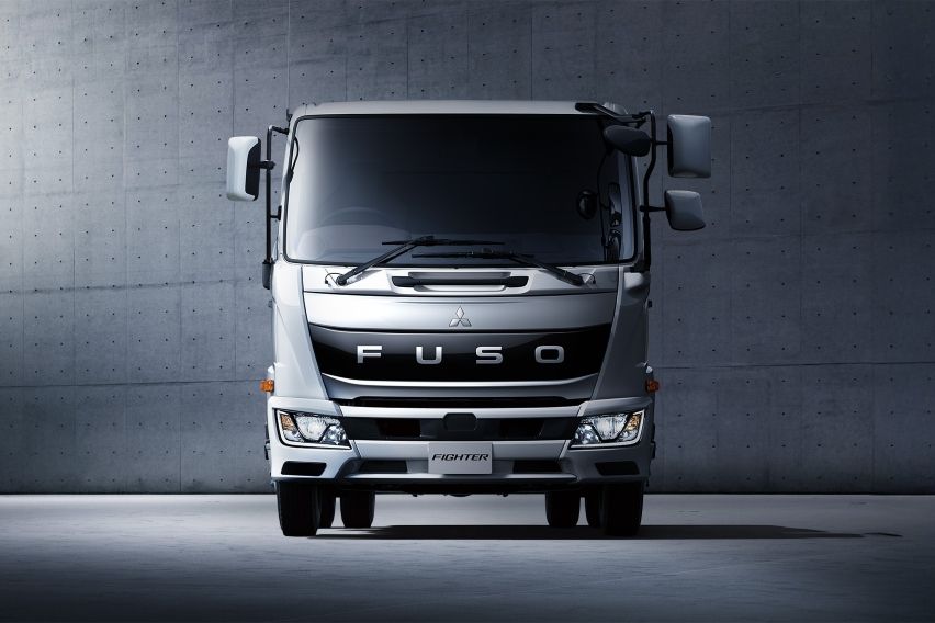 Mitsubishi Fuso Fighter Baru Punya Tenaga 237 Dk, Tersedia Varian 4WD