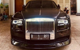 Dorce Gamalama Pernah Tolak Bawa Rolls-Royce dan Jadi Juara Balap Motor