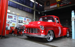Modifikasi Chevrolet Apache 1957 G Speed Indonesia Alami Restomod Luar Dalam