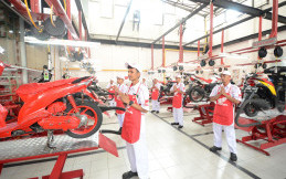 Tutup Tahun, Grup Honda Donasikan Kaki dan Tangan Palsu di Bogor