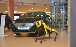 Tak Hanya Mobil, Hyundai Pamerkan Robot Pintar di Indonesia