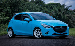 Modifikasi Ala Mahasiswa, Mazda 2 Skyactiv Warna Nyentrik dan Bisa Pop And Bang!