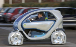 Renault Twizy Concept, Si Mungil yang Serba Bisa
