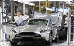 Mercedes-Benz AG dan Aston Martin Sepakat Perluas Kerjasama