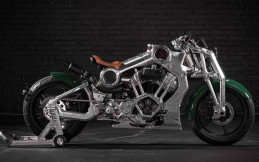 Curtiss Warhawk Motor Listrik Menyerupai Robot Masa Depan 
