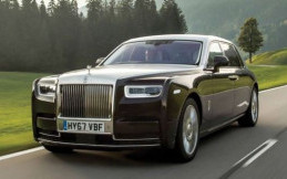 Corona Menyebar di Inggris, Rolls-Royce Hentikan Produksi 