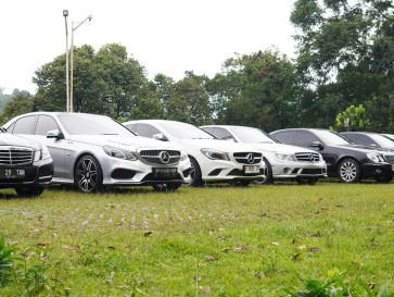 Intip Nahkoda Anyar Klub Mercedes-Benz dengan Presiden Wanita Ini
