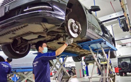 Ini Layanan Kampanye National Service Weeks 2016 Mercedes Benz