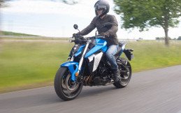 Suzuki GSX-S950, Bukan Berarti Tak Bernyali