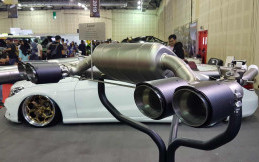 Knalpot Akrapovic Untuk Menambah Performa Mobil