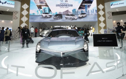 Komunitas Kagum Lihat Mobil Konsep Terbaru Wuling di IIMS 2025