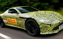 Debut Tahun Ini, Tampilan Aston Martin Vantage Amat Menggoda
