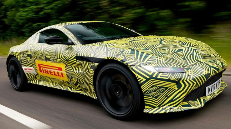 Debut Tahun Ini, Tampilan Aston Martin Vantage Amat Menggoda