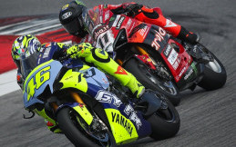 Valentino Rossi Geber Yamaha R1 di Sirkuit Portimao