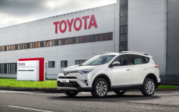 Toyota Hentikan Aktivitas di Ukraina dan Rusia