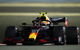 Red Bull Racing Bisa Pinjamkan Alexander Albon Untuk Tim Lain