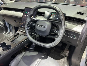Bedah Fitur dan Teknologi Lex platform di Lepas E4 EV