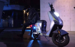 Vfly N100 Max Konsep Skuter Listrik Tiongkok, Ada Campur Tangan Porsche