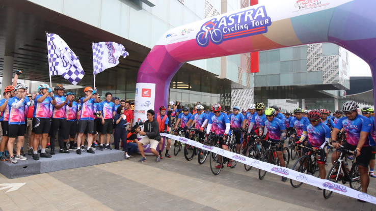 Lebih Dari 2.600 Pesepeda Meriahkan Astra Cycling Tour