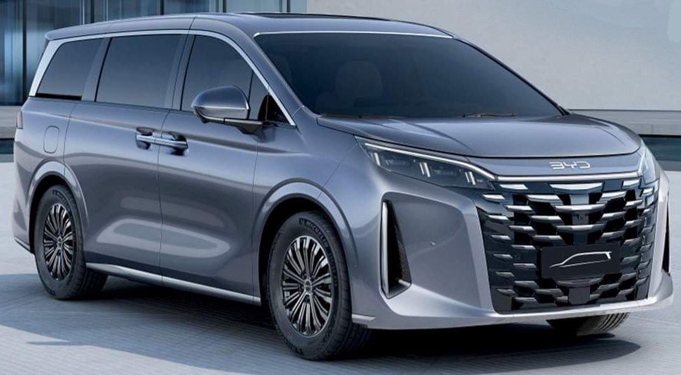 Perbedaan BYD M9 dengan Denza D9 di Indonesia, Mana yang Lebih Unggul?