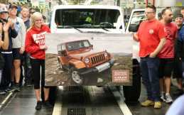 Waduh!! Jeep Hentikan Produksi JK Wrangler