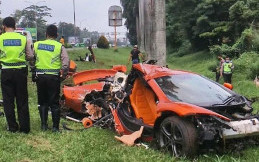 Kembali, Kecelakaan Menimpa McLaren MP4-12C