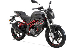 Benelli BN125 Terbaru, Naked Bike Pemula Berpenampilan Macho