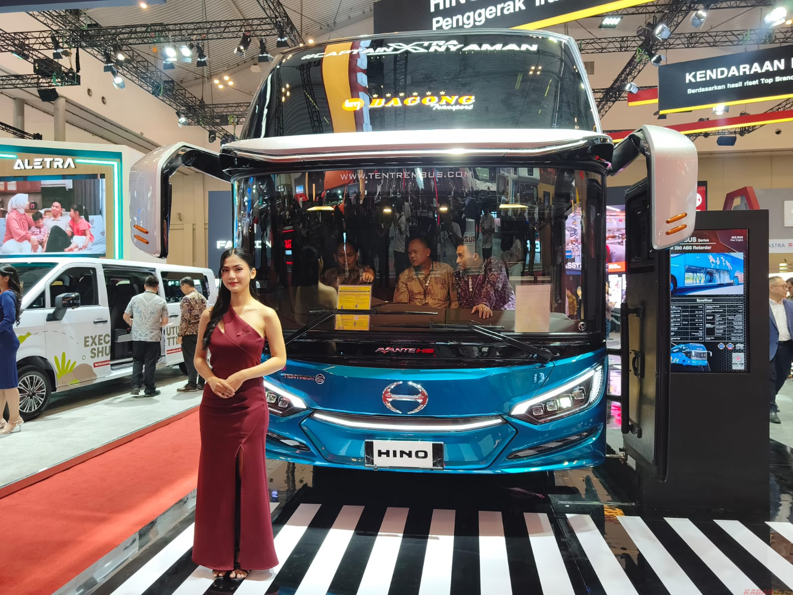 Hino Hadirkan Bus RM 280 ABS Retarder, Fokus Pada Keselamatan dan Efisiensi 