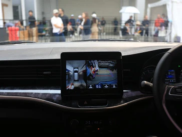 Ragam Fitur di Head Unit Suzuki XL7 New Alpha Hybrid
