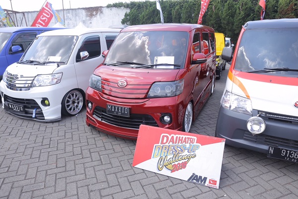 35 unit Mobil Riuhkan Daihatsu Dress-up Challenge Malang