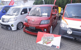 35 unit Mobil Riuhkan Daihatsu Dress-up Challenge Malang