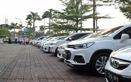 Ratusan Member White Car Community Bukber Sekaligus Rayakan 7 Tahun Hari Jadi