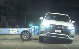 Mitsubishi Outlander PHEV Dapat 5 ASEAN NCAP