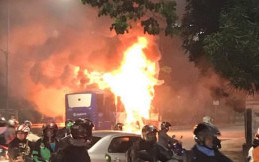 Trans Jakarta Kembali Dilalap si Jago Merah