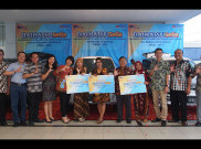 Daihatsu Serahkan 3 Unit Mobil Rekondisi di Yogyakarta