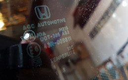 Ini Arti Kode AS pada Kaca Mobil