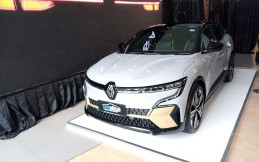 Puluhan SPK, Renault Megane E-Tech Butuh 45 Hari untuk Mendarat ke Tanah Air