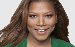 Mobil Marcedes Raper Queen Latifah Dicuri Saat Isi Bensin