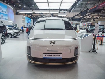 Hyundai Hadirkan The New Staria Electric dan Hybrid, MPV Premium Efisien dan Modern