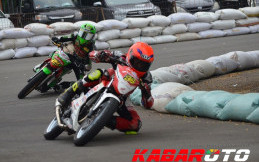 Pebalap AHRT Kampanyekan Safety Riding ke Siswa SMK