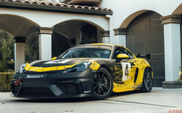 Porsche 718 Cayman GT4 Clubsport, Mobil Balap Bodi Serat Alami 