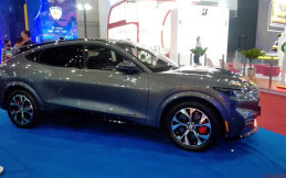 Mustang Mach, Mobil Listrik Gahar di IIMS Hybrid 2022