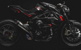 Tampilan Gahar MV Agusta 800 Dragster Blackout